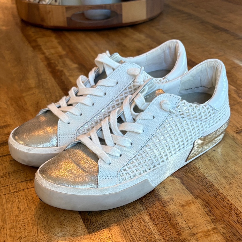 Dolce vita cream and gold tennis shoes